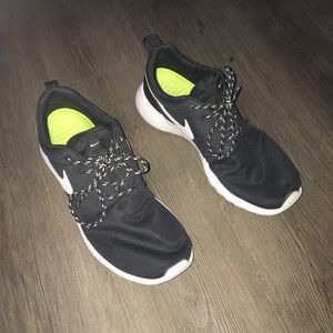 Nike Roshes